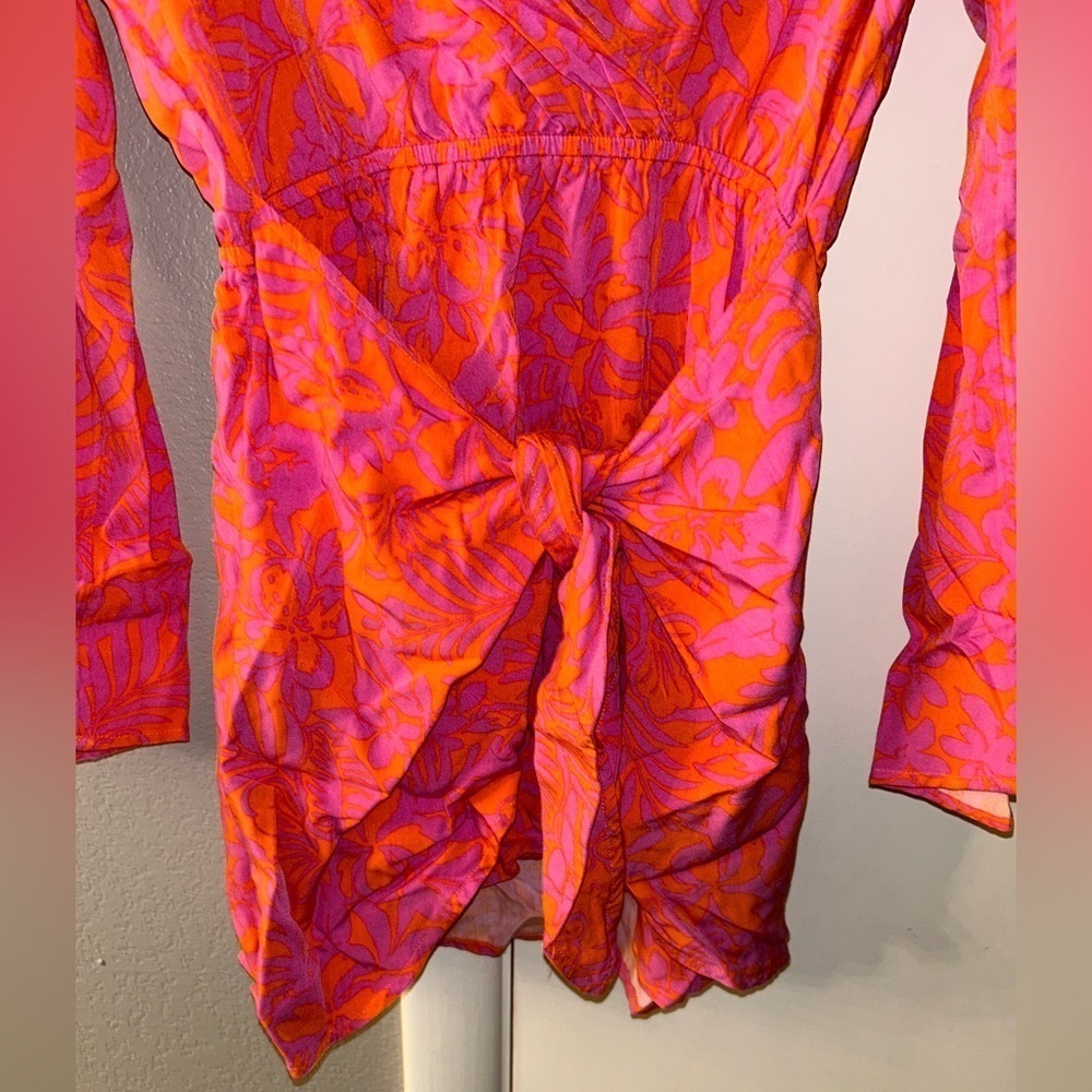 L Space Kristy Long Sleeve Faux-Wrap Cover-Up Dress Path to Paradise - Picture 4 of 11